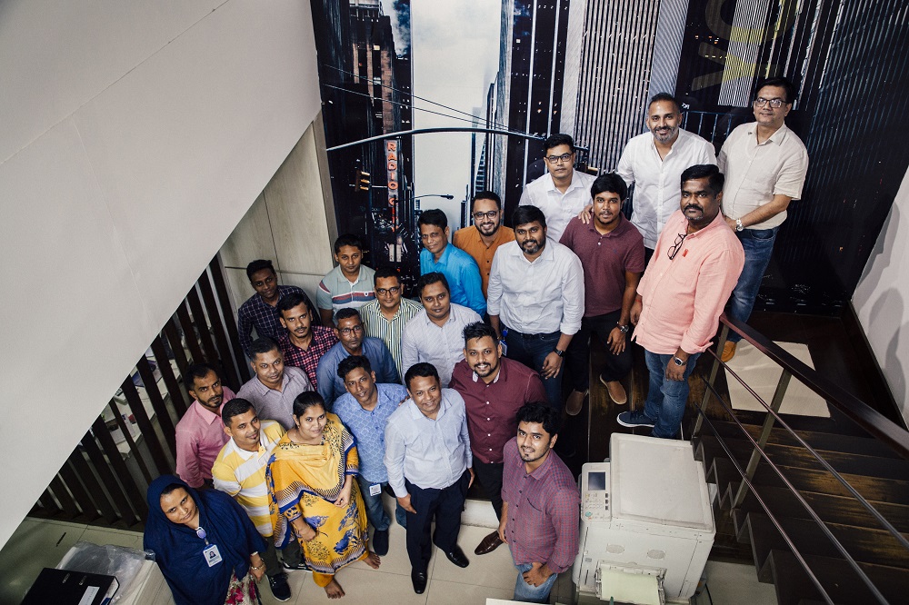 Group Picture (UFI)